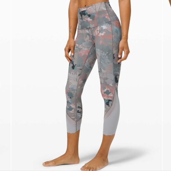 lululemon athletica Pants - Lululemon Wunder Under Crop High-Rise *Roll Down Scallop Full-On Luxtreme 23" 4